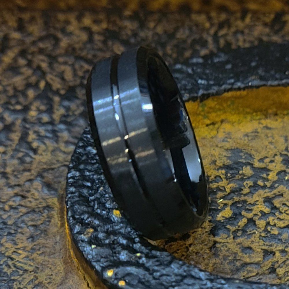 Men's Black Groove Wedding Ring Band - Grooved Black Wedding Ring For Guys - Picture 4 of 6